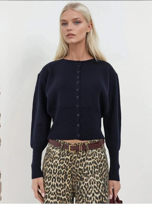 Cardigan en tricot à col ras du cou coupe ajustée - Kiabi Cardigan en tricot à col ras du cou coupe ajustée - Kiabi