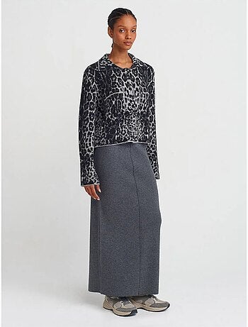 Cardigan jacquard léopard boutonné dilvin