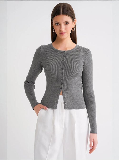 Cardigan slim fit en maille côtelée avec fermeture à boutons mixray - Kiabi Cardigan slim fit en maille côtelée avec fermeture à boutons mixray - Kiabi