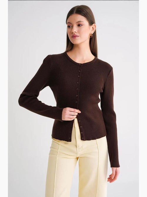 Cardigan slim fit en maille côtelée avec fermeture à boutons mixray - Kiabi Cardigan slim fit en maille côtelée avec fermeture à boutons mixray - Kiabi
