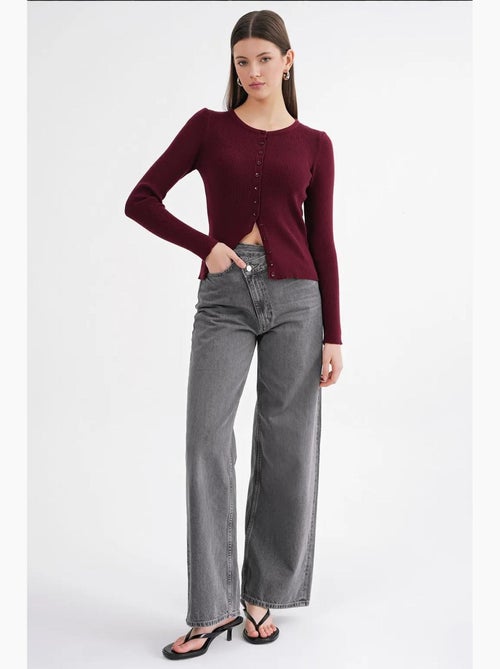 Cardigan slim fit en maille côtelée avec fermeture à boutons mixray - Kiabi Cardigan slim fit en maille côtelée avec fermeture à boutons mixray - Kiabi