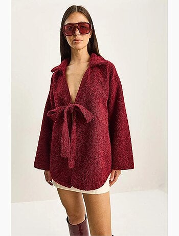 Cardigan texturé surdimensionné à col en v et fermeture à nouer avec fausse fourrure lucci
