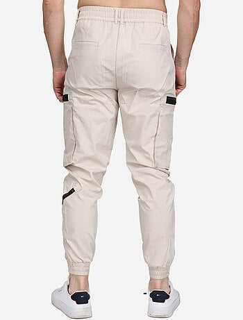 Cargo à poches zippées