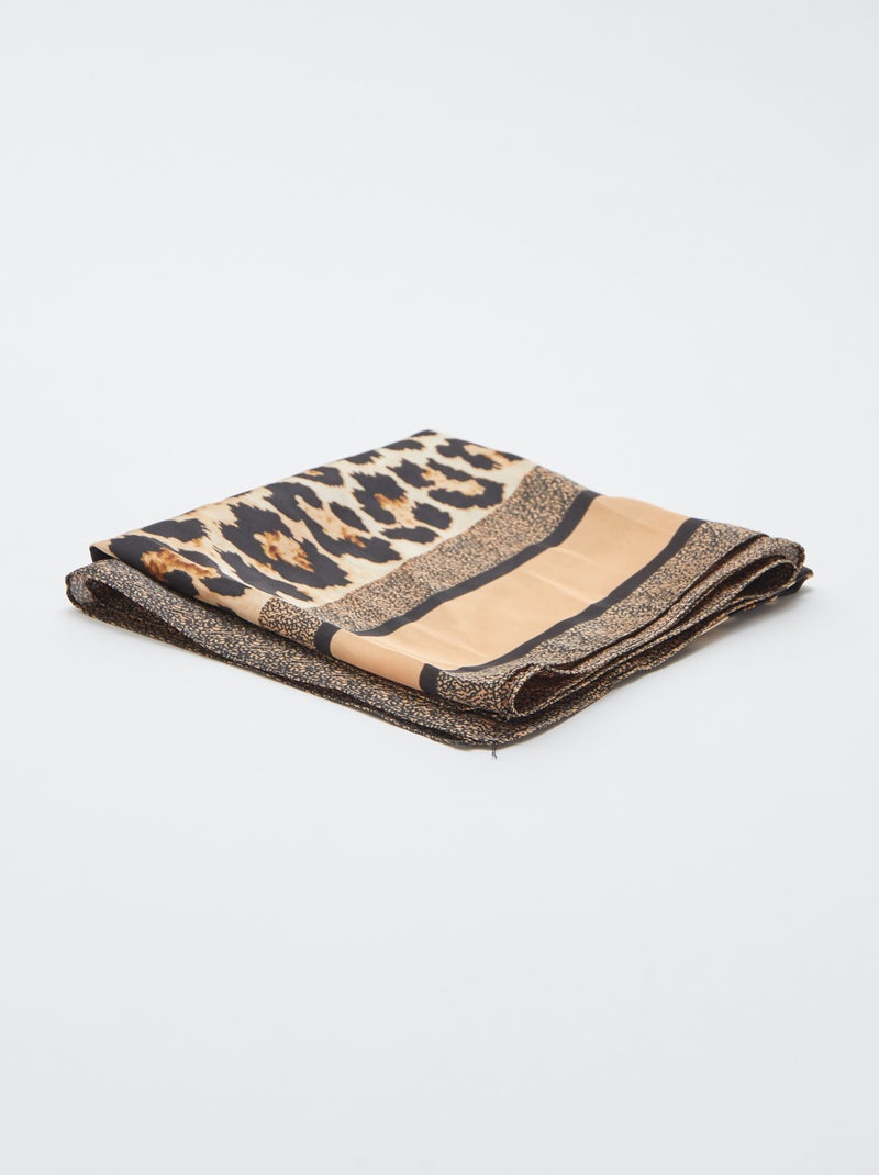 Petit Foulard Carré Au Motif Léopard Dorée 50cm Soyeux Et Brillant
