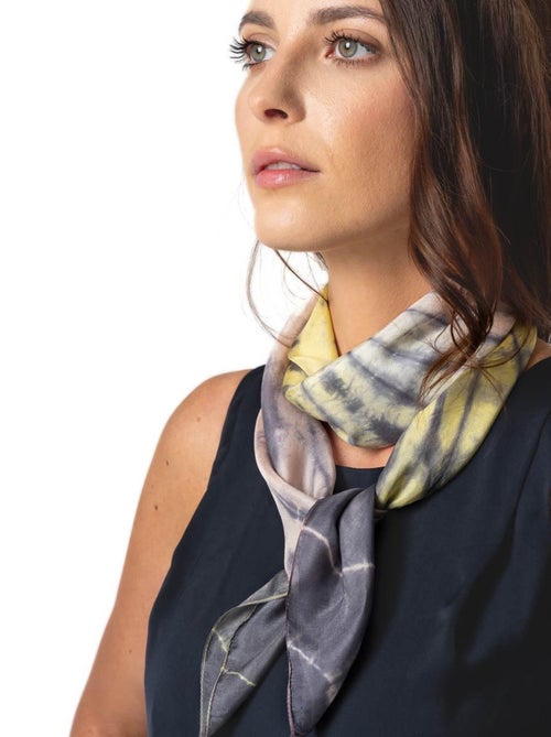 Carré de Soie Tie Dye May - Artisanat VietNam - Kiabi
