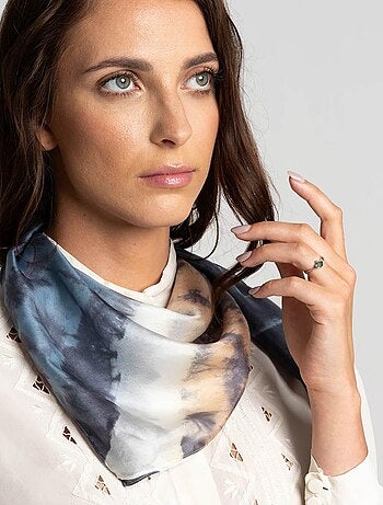 Carré de Soie Tie Dye Tao - Artisanat VietNam