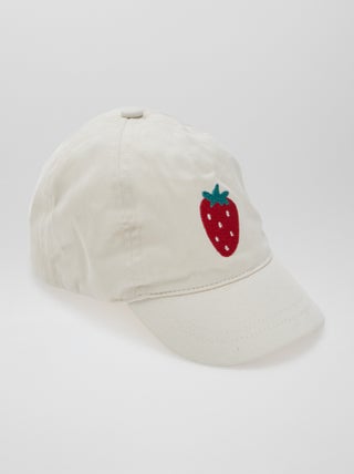 Casquette avec broderie 'fraise'