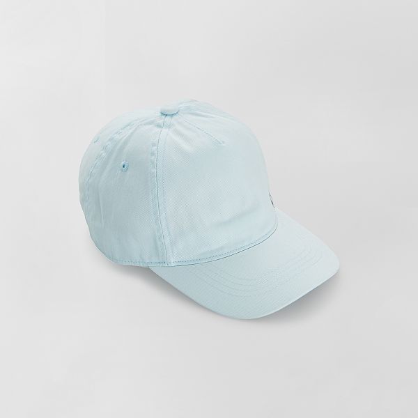 casquette bleu clair