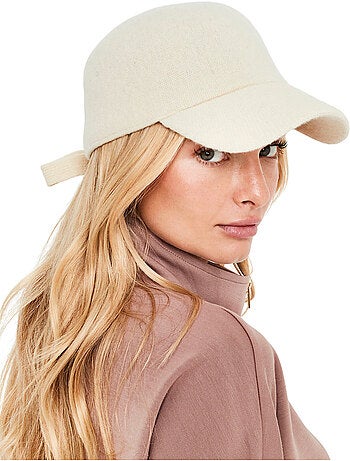 Casquette en laine pc2