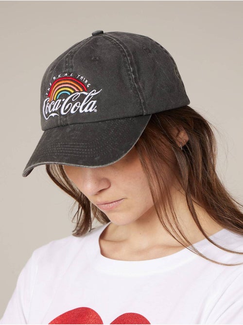 Casquette femme en 100% coton DEELUXE X COCA-COLA

 'Deeluxe' - Kiabi