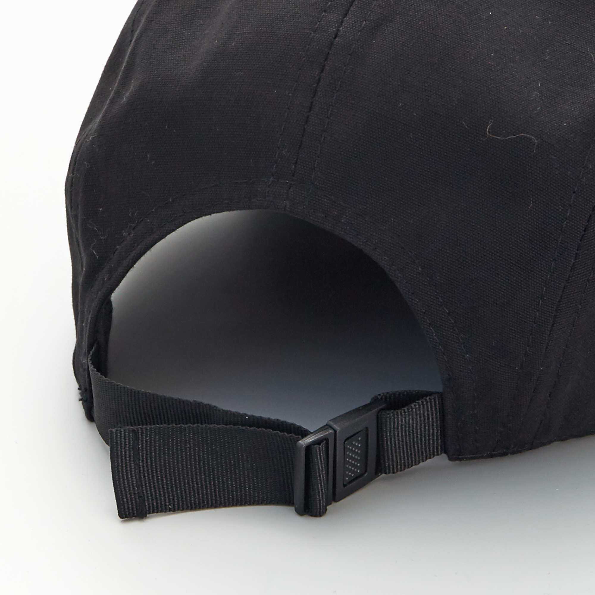 Casquette visière plate homme noir Kiabi 7,00€