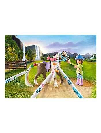 Cavalière avec crinière de cheval à colorier