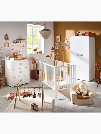 Chambre bébé complète Basic, Lit 120x60 tout barreaux, Commode à langer 3 tiroirs et Armoire 2 porte