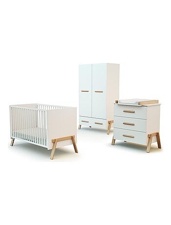 Chambre bébé lit, commode à langer et armoire canaille en bois