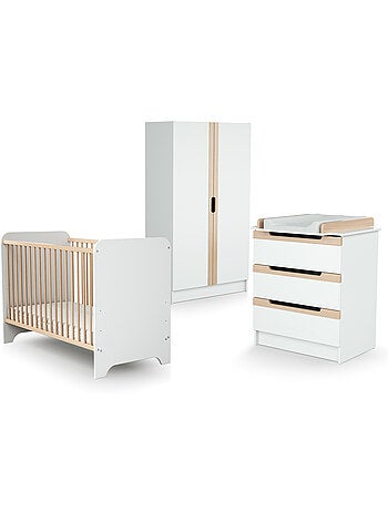 Chambre bébé lit, commode à langer et armoire en bois carrousel