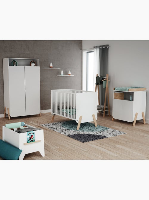 Chambre bébé lit, meuble à langer et armoire en bois pirate - Kiabi Chambre bébé lit, meuble à langer et armoire en bois pirate - Kiabi