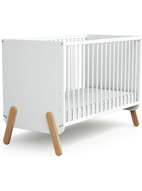 Chambre bébé lit, meuble à langer et armoire en bois pirate - Kiabi Chambre bébé lit, meuble à langer et armoire en bois pirate - Kiabi