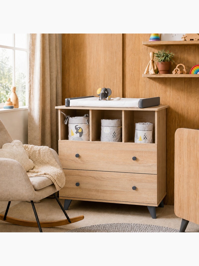 Chambre bébé trio: Lit bébé 60x120, Commode à langer 2 tiroirs et armoire 2 portes décor bois chêne Gris Marron - Kiabi