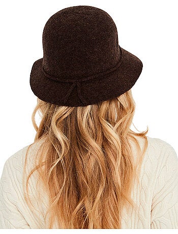Chapeau cloche en laine pc2