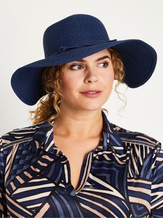 Chapeau de paille bleu marine