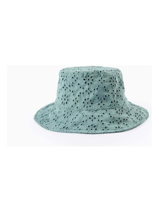 Chapeau en Broderie Anglaise avec Nœud