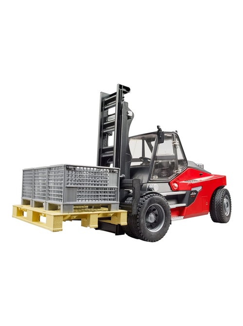Chariot élévateur Linde HT160D avec palette et 3 gitterbox - Kiabi Chariot élévateur Linde HT160D avec palette et 3 gitterbox - Kiabi