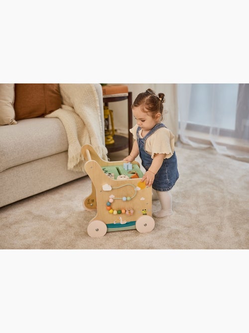 Chariot en bois pour pousser et jouer Farmer’s Funday - Kiabi Chariot en bois pour pousser et jouer Farmer’s Funday - Kiabi