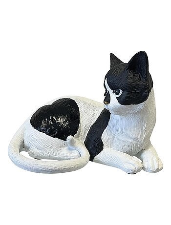 Chat allongé coeur de décoration en résine