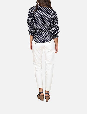 CHATTAWAK - Blouse marine fantaisie coupe ample avec un col v et un imprimé losanges