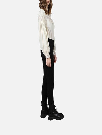CHATTAWAK - Pantalon noir uni avec une coupe slim et taille élastiquée
