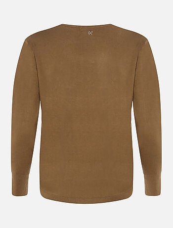 CHATTAWAK - Pull camel uni en maille fine avec une coupe droite col v et à manches longues