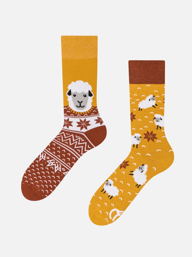 Chaussettes Chaudes Mouton dans un Pull Marron - Kiabi