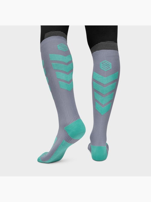 Chaussettes de snowboard sports d'hiver homme et femme aoraki crevasse - Kiabi Chaussettes de snowboard sports d'hiver homme et femme aoraki crevasse - Kiabi