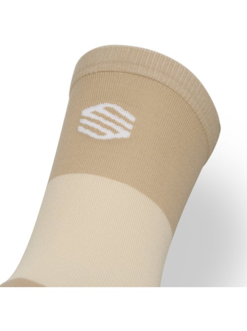 Chaussettes mi-hautes trail running randonnée homme et femme pindos stone - Kiabi Chaussettes mi-hautes trail running randonnée homme et femme pindos stone - Kiabi