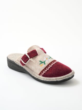 Chausson mule sabot brodé largeur confort