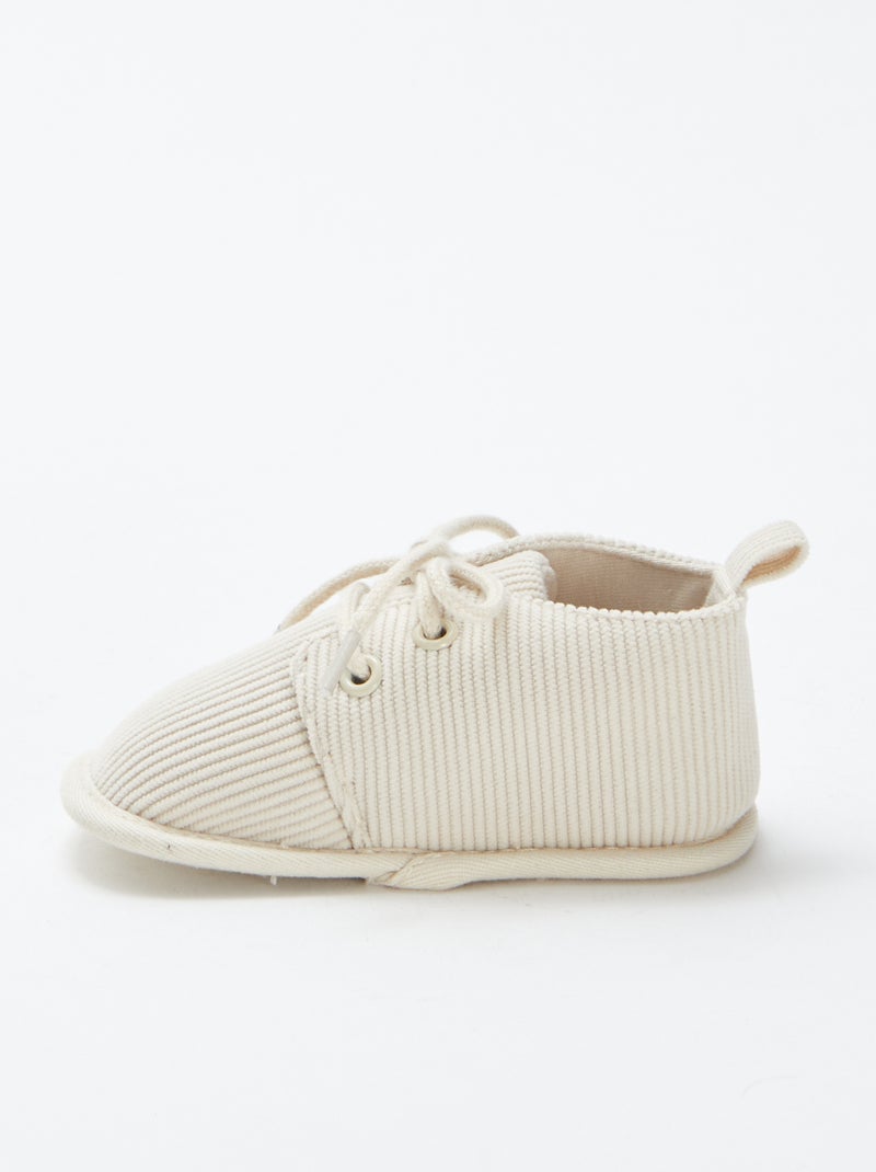 Chaussons à lacets Beige - Kiabi