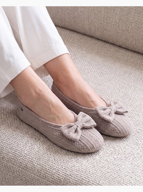 Chaussons ballerines ultra confortables, semelle en cuir, femme isotoner - Kiabi Chaussons ballerines ultra confortables, semelle en cuir, femme isotoner - Kiabi