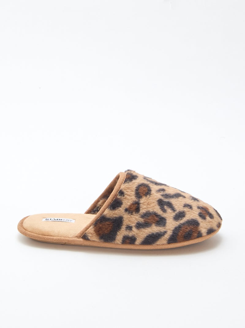 Chaussons basiques en fausse fourrure Marron - Kiabi