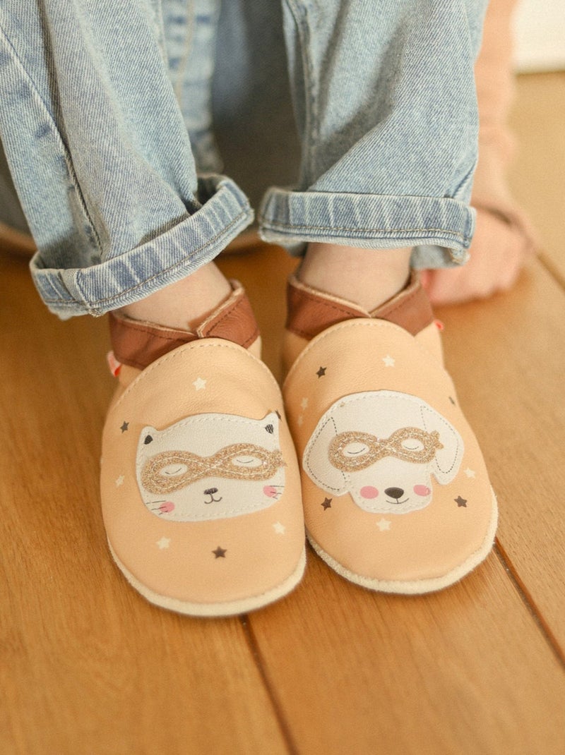 Chaussons bébé cuir souple Côme et Claire au bal masqué Rose - Kiabi