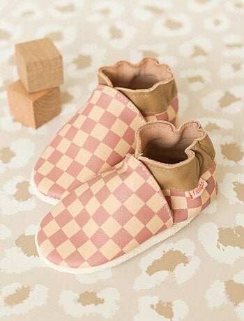Chaussons bébé cuir souple damier