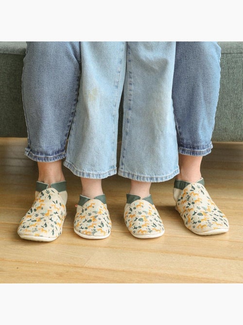 Chaussons bébé cuir souple Romy et Jules s'amusent - Kiabi