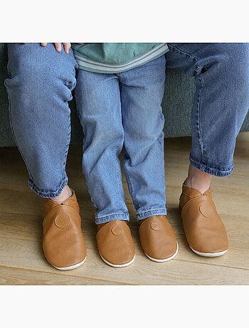 Chaussons bébé cuir souple uni marron