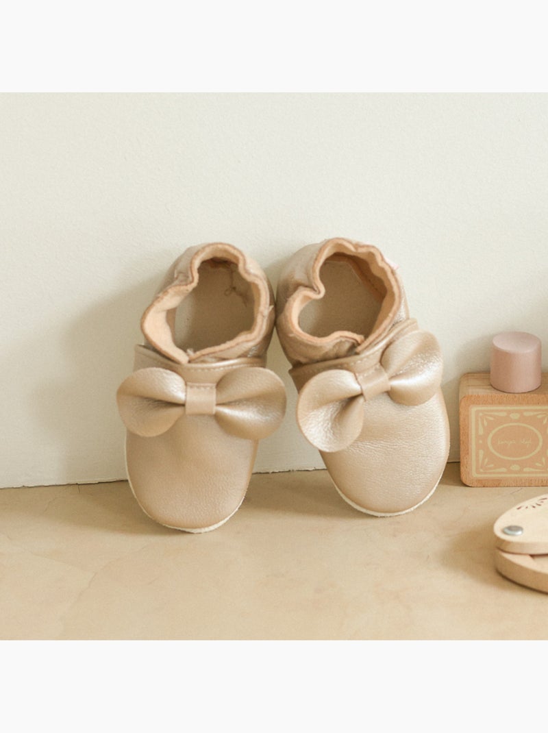 Chaussons bébé cuir souple uni nœuds Beige - Kiabi