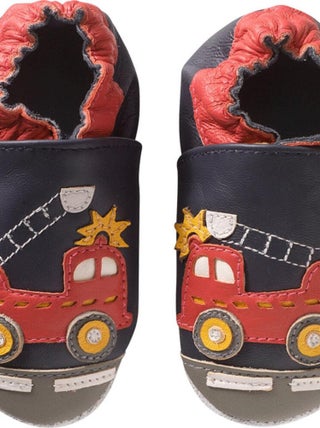 Chaussons bébé cuir souple Xavier le camion de pompier