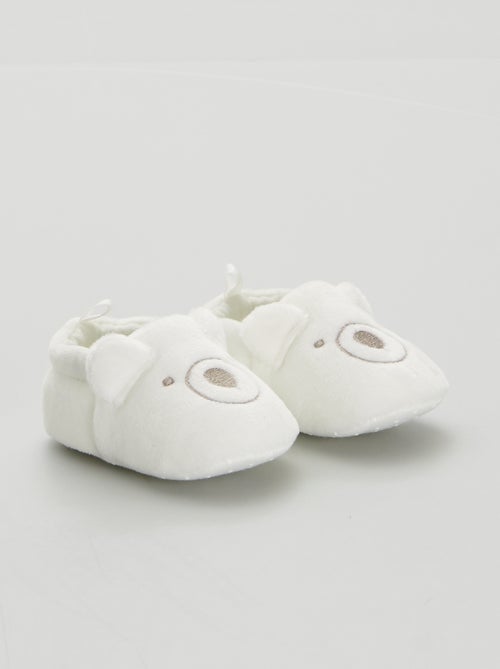 Chaussons bébé en velours - Kiabi