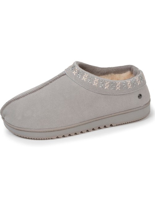Chaussons bottillons dessus cuir, semelle confort femme isotoner - Kiabi Chaussons bottillons dessus cuir, semelle confort femme isotoner - Kiabi
