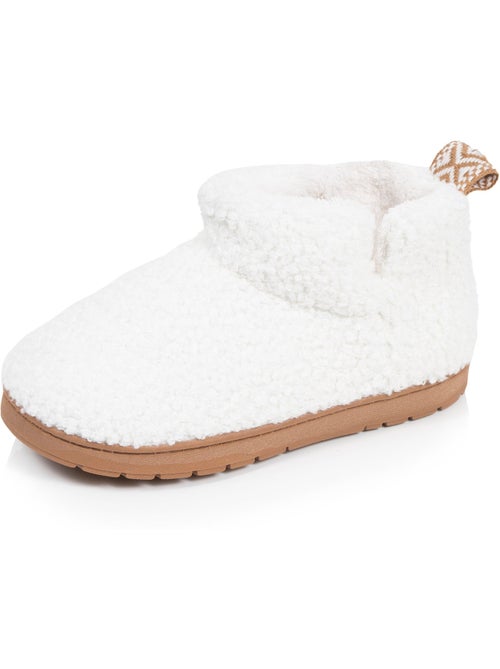 Chaussons bottillons maille bouclette - semelle crantée fille isotoner - Kiabi Chaussons bottillons maille bouclette - semelle crantée fille isotoner - Kiabi