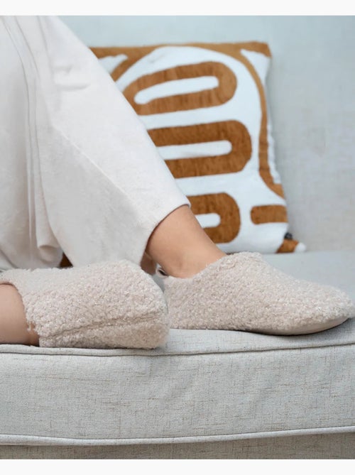 Chaussons bottillons sherpa, semelle antidérapante femme isotoner - Kiabi Chaussons bottillons sherpa, semelle antidérapante femme isotoner - Kiabi