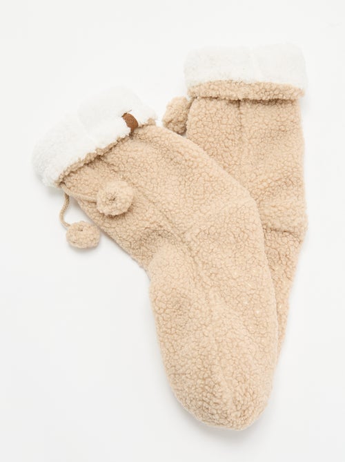 Chaussons chaussettes fourrés - Kiabi Chaussons chaussettes fourrés - Kiabi