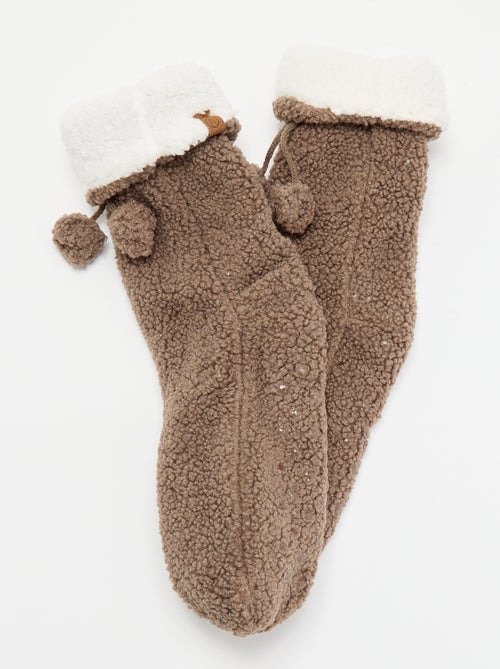 Chaussons chaussettes fourrés - Kiabi Chaussons chaussettes fourrés - Kiabi